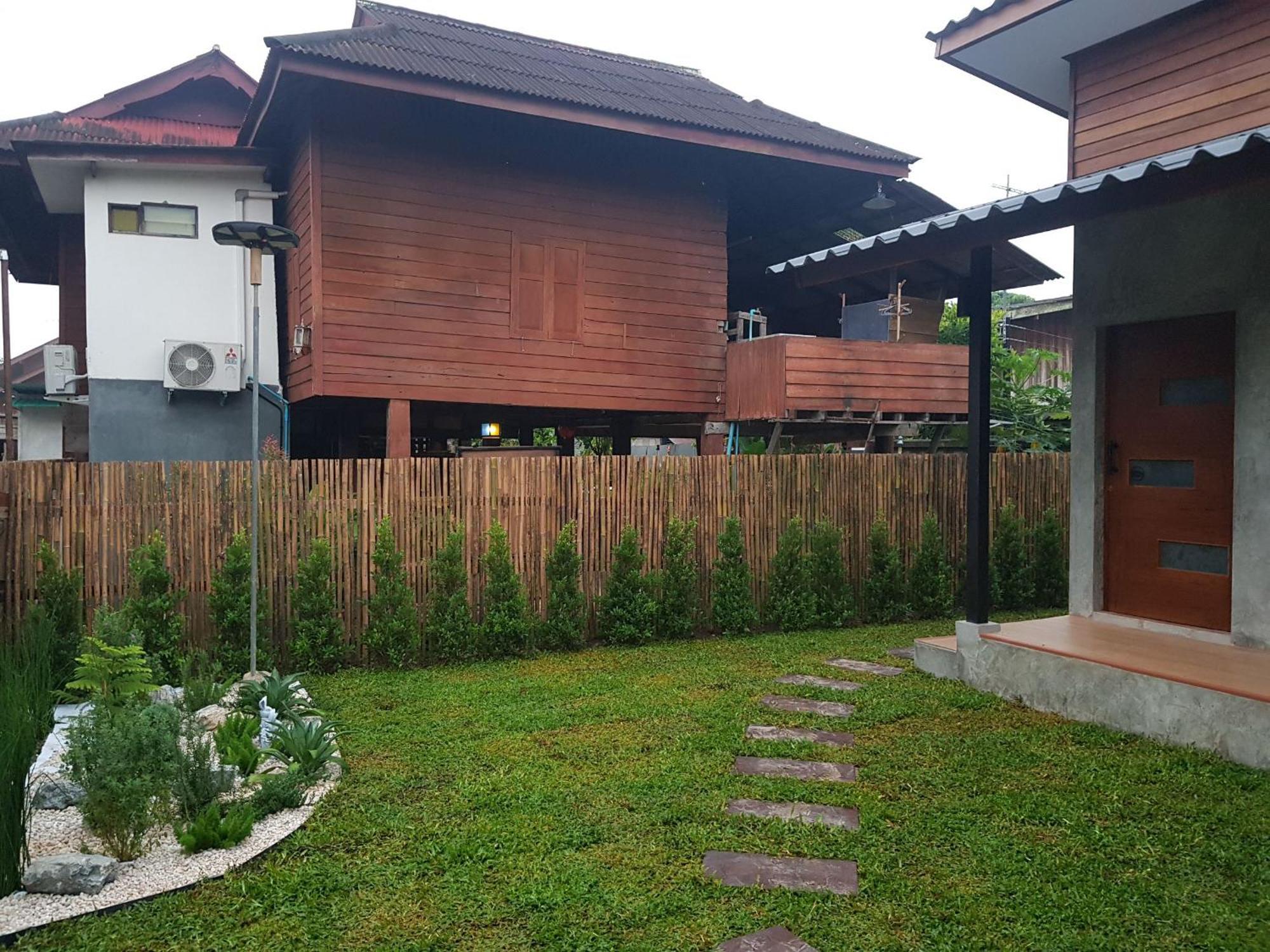 Kedthawa Homestay เฮือนเก็ดถะหวา Ban Cho Lae Esterno foto